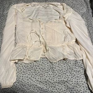 American Eagle, cropped, size medium, off white shirt